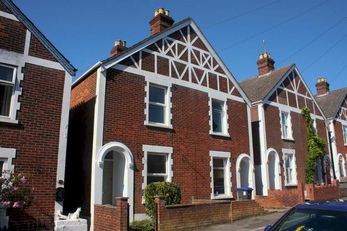 3 Bedroom Detached House To Rent In Salisbury- Gramshaw Road, SP2