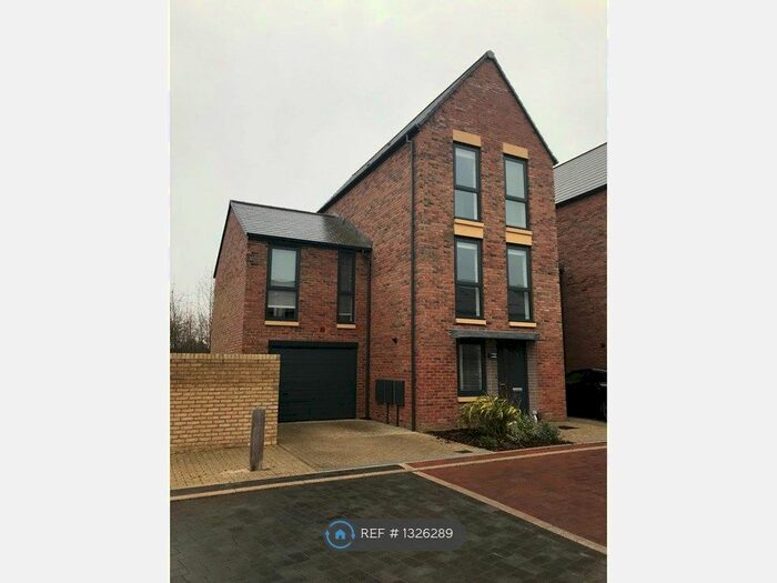 4 Bedroom End Of Terrace House To Rent In Ploughman Way, Trumpington, Cambridge CB2