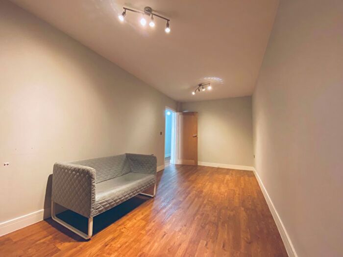 1 Bedroom Flat To Rent In Baildon Street, London, SE8