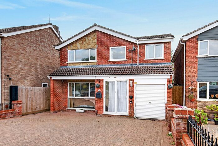 4 Bedroom Detached House For Sale In Reynard Way, Northampton, NN2