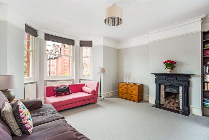 2 Bedroom Flat To Rent In Beaufort Street, Chelsea, London, SW3