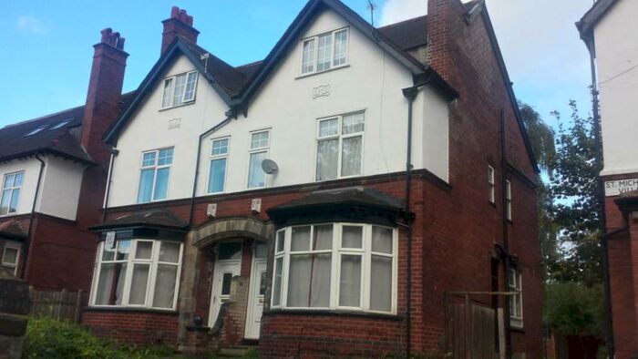7 Bedroom Terraced House To Rent In St Michaels Villas, LS6