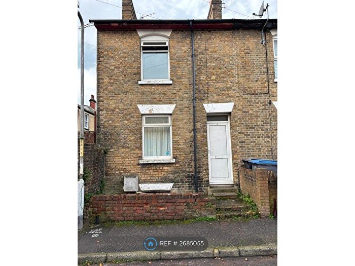 2 Bedroom Semi-Detached House To Rent In Bartholomew Street, Dover, CT16