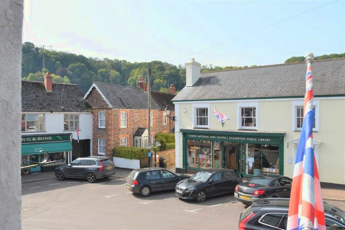 1 Bedroom Flat To Rent In Fore Street, Dulverton, TA22
