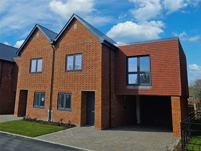 3 Bedroom Semi-Detached House For Sale In Farriers Court, Egmont Road, Easebourne, West Sussex, GU29