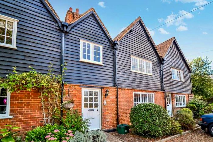 2 Bedroom House To Rent In Sleapshyde Lane, Smallford, St Albans AL4