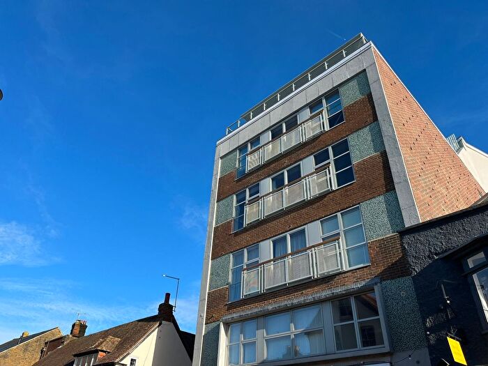 2 Bedroom Flat To Rent In High Street, Westbay Court, CT5