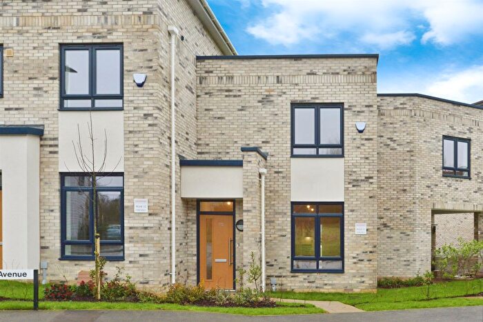 3 Bedroom End Of Terrace House For Sale In Holden Avenue, Oxley Park, Milton Keynes, MK4