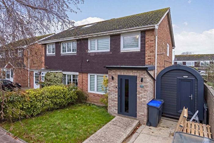4 Bedroom House To Rent In Sherbrooke Close, Worthing, BN13