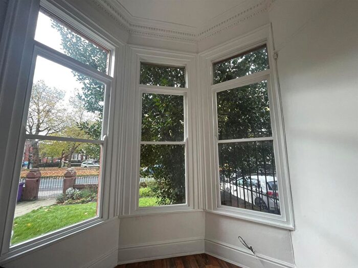 1 Bedroom Flat To Rent In Princes Avenue, Princes Park, Liverpool, L8