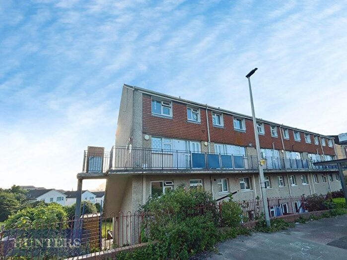 3 Bedroom Maisonette To Rent In Higher Barley Mount, Exeter, EX4