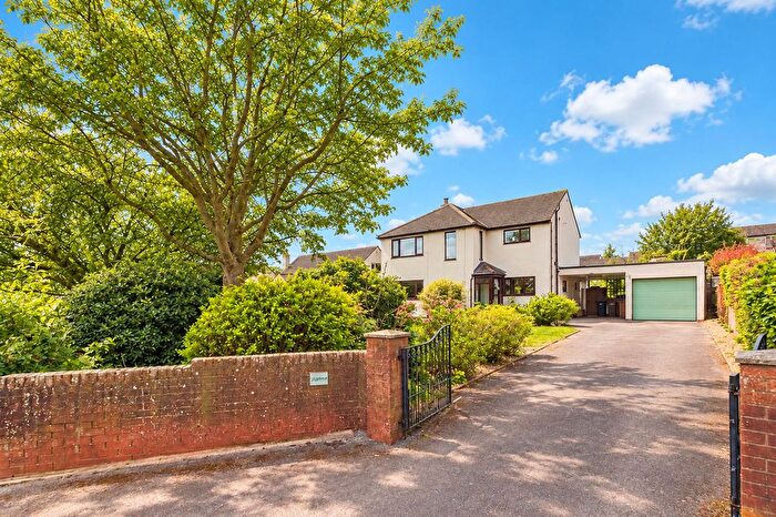 4 Bedroom Detached House For Sale In Braystones Road, Beckermet, CA21