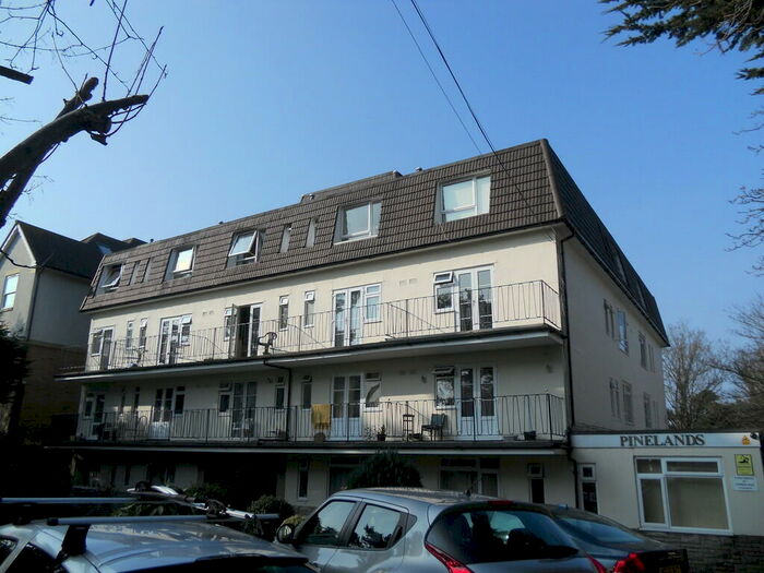 Studio To Rent In Pinelands, Knyveton Road, Bournemouth, BH1