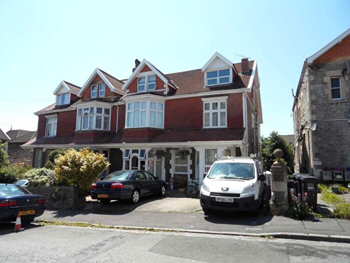 1 Bedroom Apartment To Rent In Elmhyrst Road, Milton, BS23