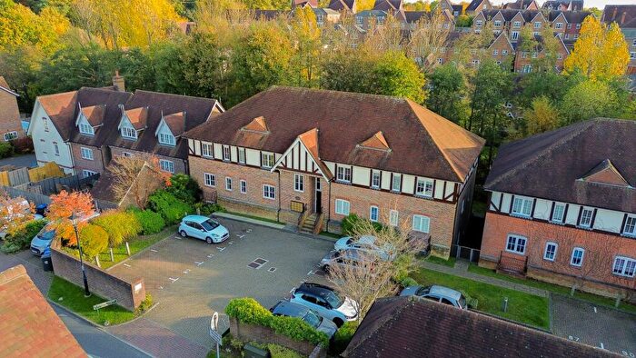 2 Bedroom Flat For Sale In Lower Village, Haywards Heath, RH16