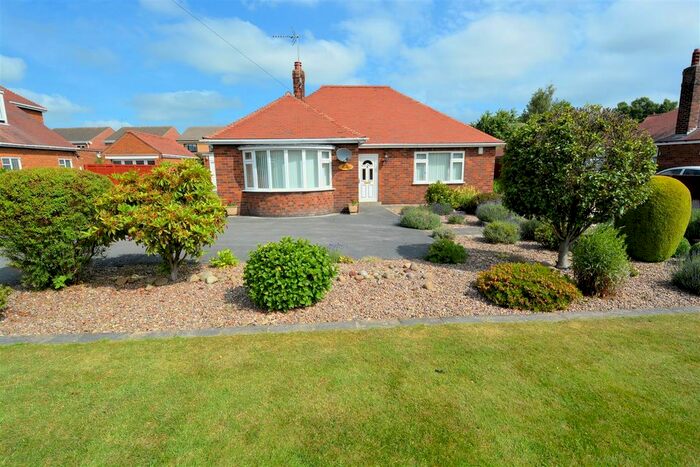 3 Bedroom Detached Bungalow To Rent In Moss Green Lane, Brayton, Selby, YO8