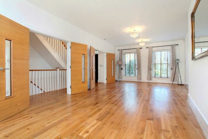 4 Bedroom Town House To Rent In Claremont Road Windsor, SL4