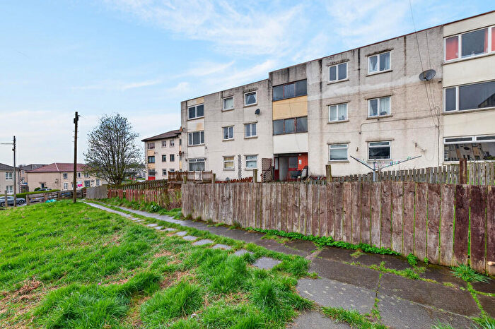 2 Bedroom Flat To Rent In Gartcraig Road, Glasgow, G33