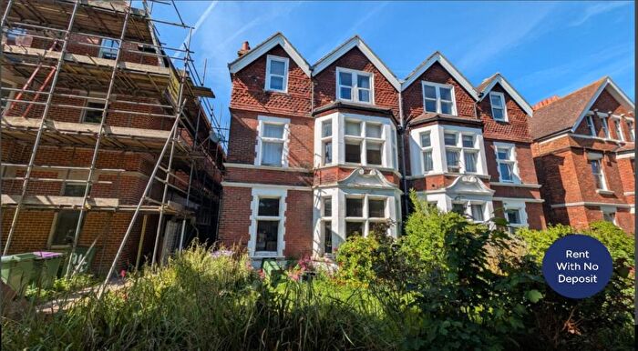 2 Bedroom Flat To Rent In Bouverie Road West, Folkestone, Kent, CT20