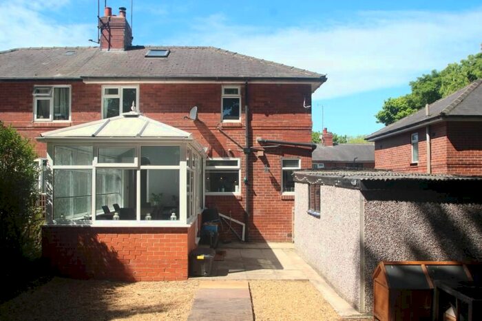 3 Bedroom Semi-Detached House To Rent In Oakbank, Harrogate, HG1