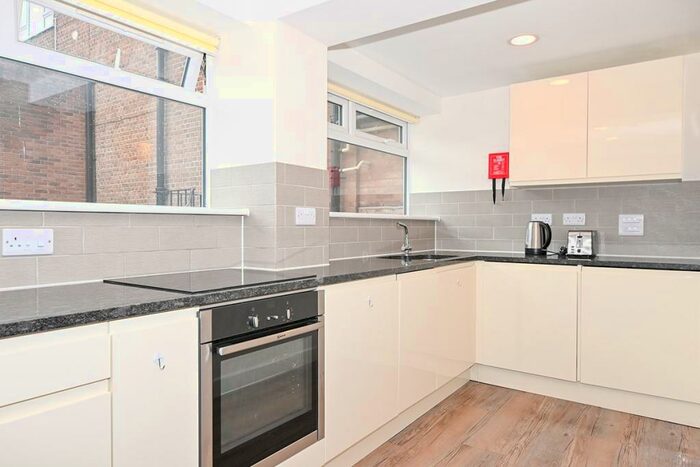 1 Bedroom Flat To Rent In Armada Way, Plymouth, PL1