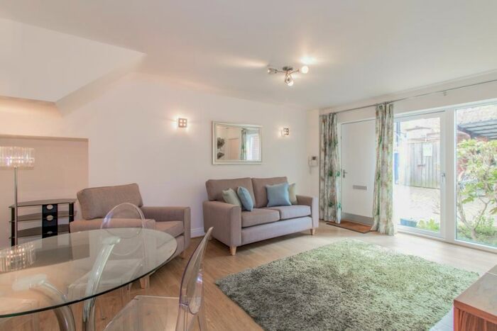 1 Bedroom Apartment To Rent In St Bernards Road, Oxford, OX2