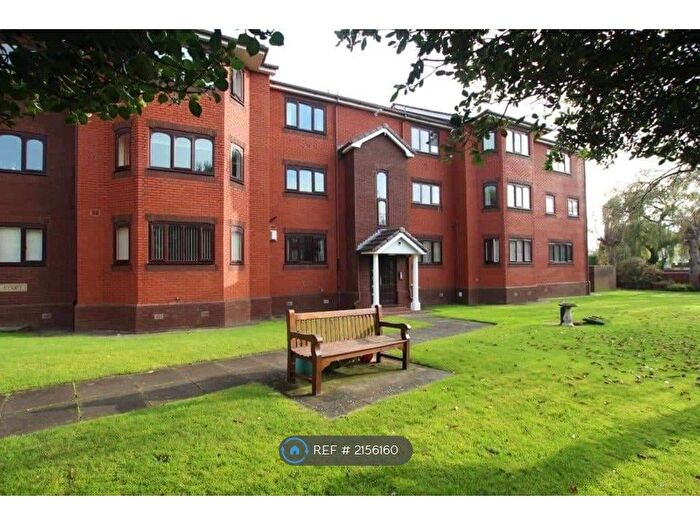 2 Bedroom Flat To Rent In Park Avenue, Southport, PR9