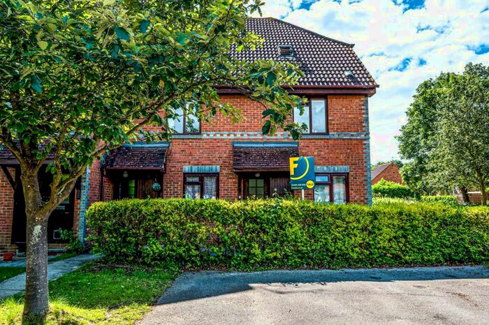 2 Bedroom Maisonette To Rent In Ladygrove Drive, Burpham, Guildford, GU4