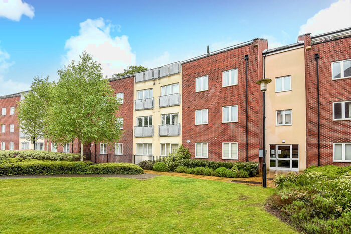 2 Bedroom Ground Flat To Rent In Beech Road, Headington, OX3