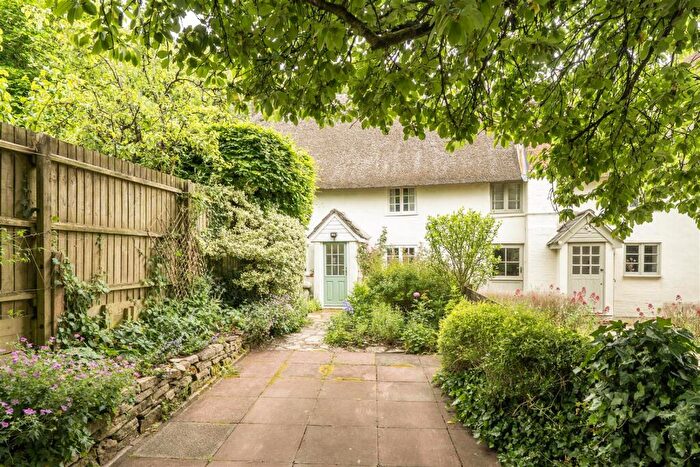 3 Bedroom Semi-Detached House For Sale In High Street, Spetisbury, Blandford Forum, DT11