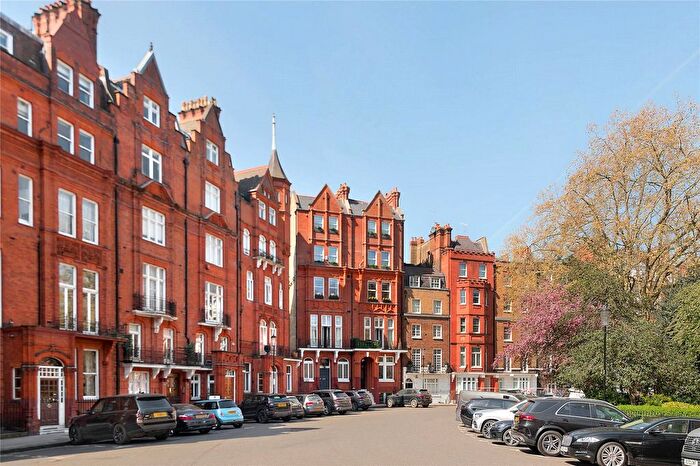 2 Bedroom Flat For Sale In Hans Place, Knightsbridge, SW1X
