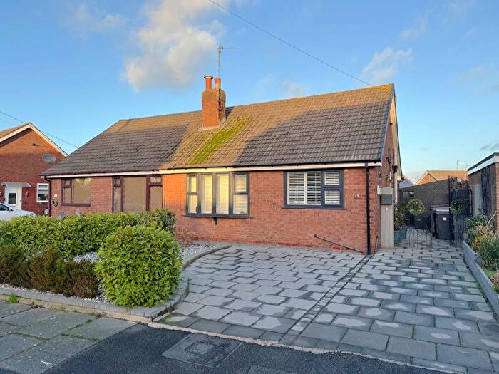 2 Bedroom Semi Detached Bungalow For Sale In Wood Green Drive, Thornton-Cleveleys, FY5
