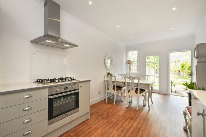 6 Bedroom Terraced House To Rent In Aston Street, East Oxford, OX4