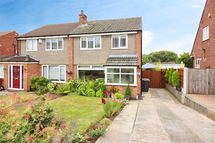 3 Bedroom Semi-detached House For Sale In Richmondfield Avenue, Barwick In Elmet, Leeds, LS15