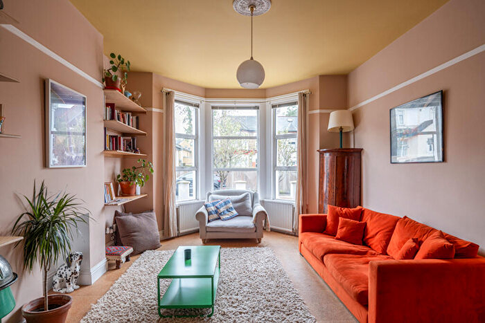 5 Bedroom End Of Terrace House For Sale In George Lane, London, SE13