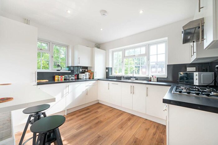 2 Bedroom Maisonette To Rent In Lea Gardens, Wembley, HA9