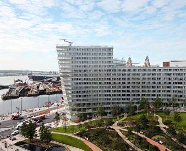 2 Bedroom Apartment For Sale In One Park West, Liverpool, L1