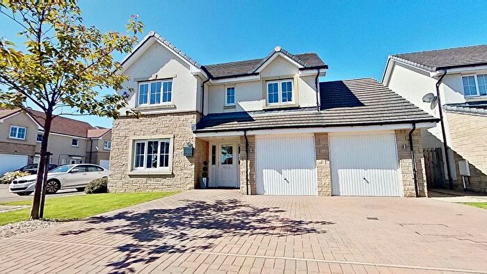 4 Bedroom Detached House For Sale In Wilsonville Place, Broxburn, EH52