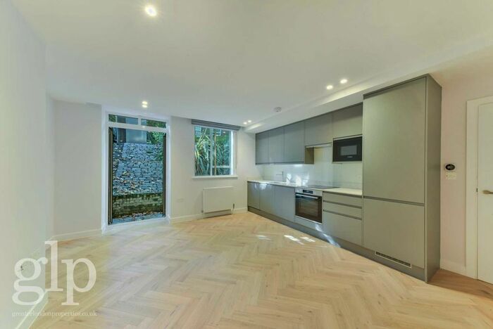 1 Bedroom Flat To Rent In Gower Street, Bloomsbury E, WC1