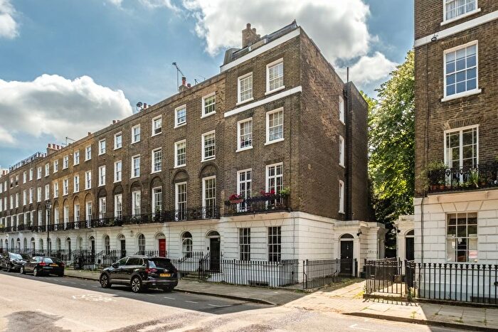 2 Bedroom Maisonette To Rent In Myddelton Square, London, EC1R