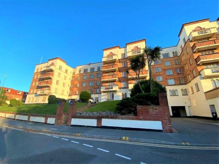 2 Bedroom Apartment To Rent In Sea Road, Boscombe, Bournemouth, BH5