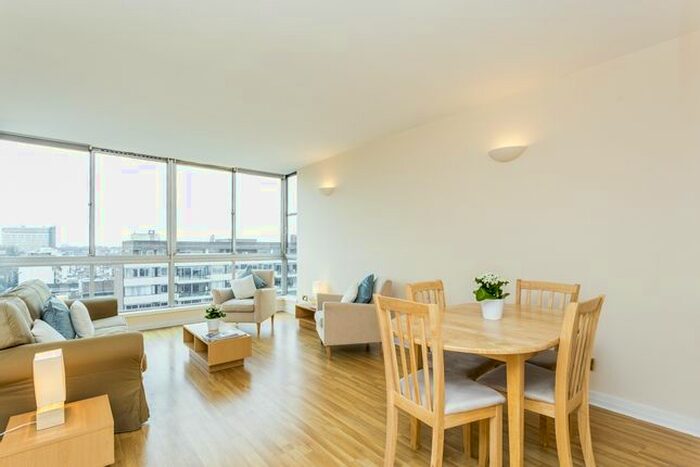 2 Bedroom Flat To Rent In Cambridge Square, London, W2