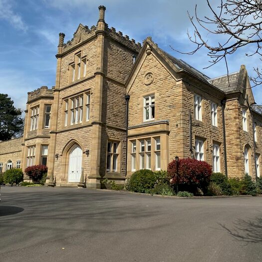 2 Bedroom Flat To Rent In Sandal Grange, Walton Lane, Wakefield, WF2