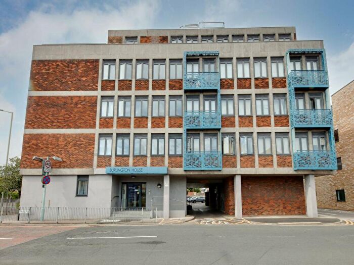 1 Bedroom Flat For Sale In Burlington House, Swanfield Road, Waltham Cross, EN8