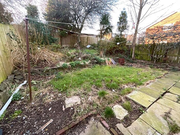 2 Bedroom Flat For Sale In Edgmond Court, Sunderland, SR2