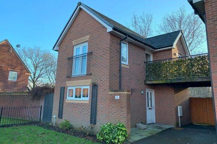1 Bedroom Detached House To Rent In Monterey Close, Warrington, WA5