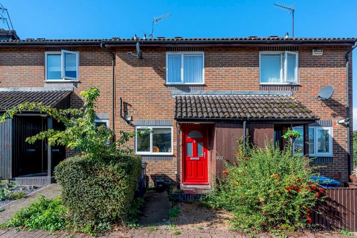 2 Bedroom Terraced House To Rent In Abbeyfields Close, Ealing, London, NW10