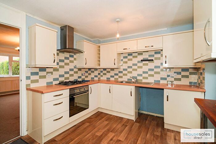 2 Bedroom Semi-Detached House For Sale In Blackthorn Close Pennington, Lymington, SO41