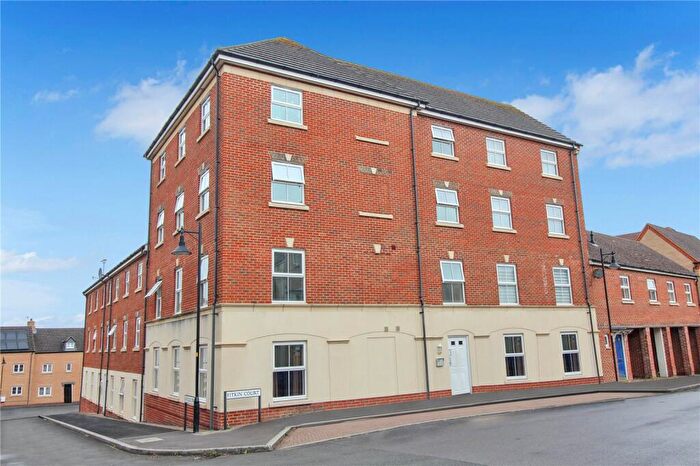 2 Bedroom Apartment For Sale In Arnold Street, Swindon, Wiltshire, SN25