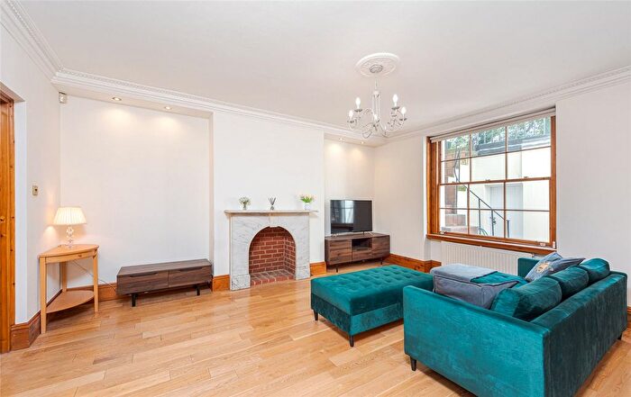 2 Bedroom Flat For Sale In Warwick Square, London, SW1V